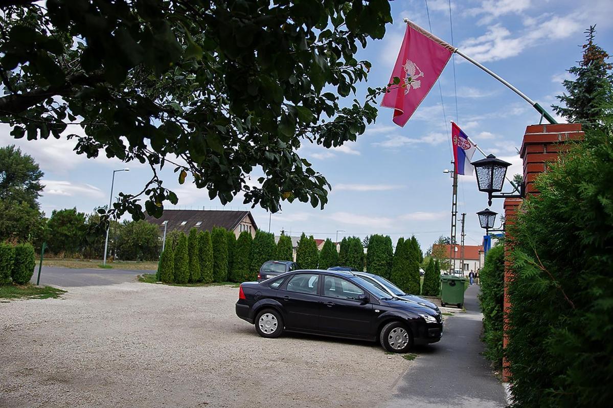 Kispipa Panzio Bed & Breakfast Szombathely Exterior photo