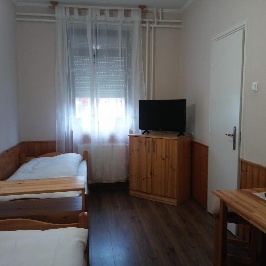 Kispipa Panzio Bed & Breakfast Szombathely Exterior photo