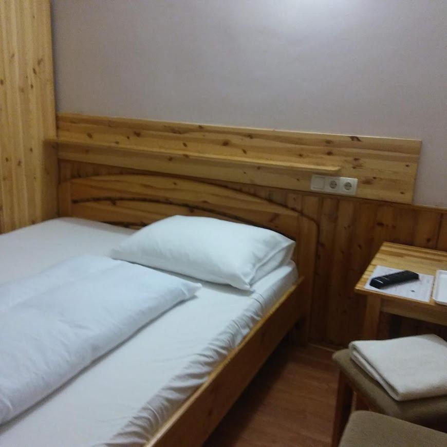 Kispipa Panzio Bed & Breakfast Szombathely Exterior photo