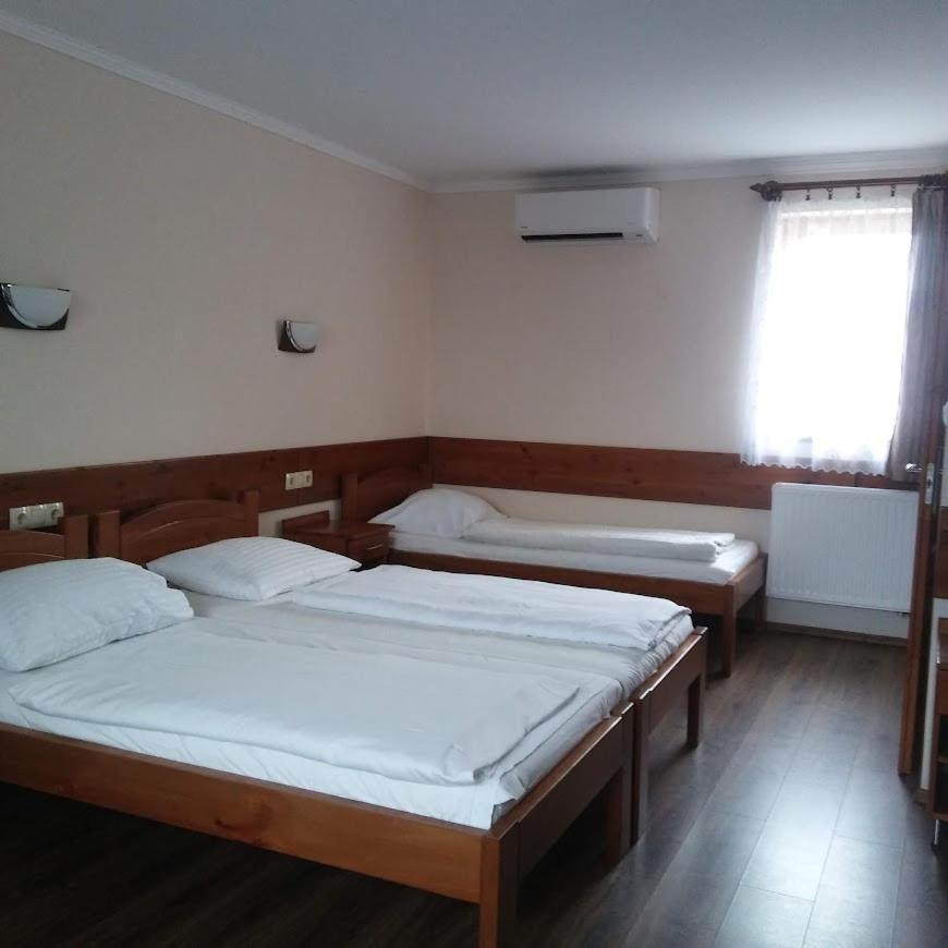 Kispipa Panzio Bed & Breakfast Szombathely Exterior photo