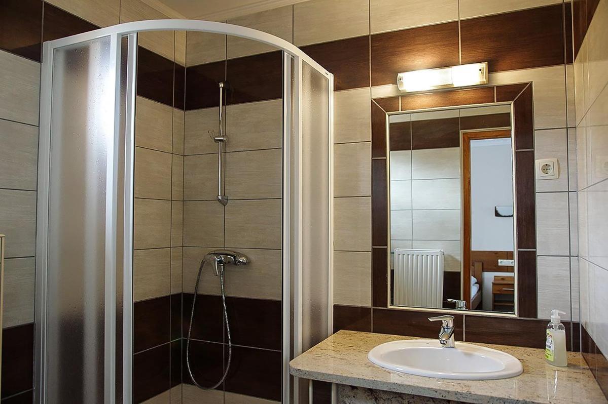 Kispipa Panzio Bed & Breakfast Szombathely Exterior photo